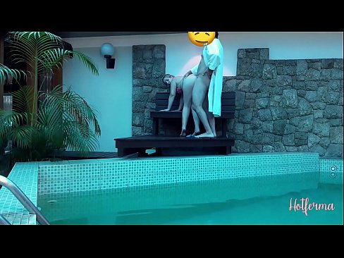 ❤️ Oga pe iranṣẹbinrin si awọn pool, sugbon ko le koju kan gbona wa %yo.pornolemon.ru ❌️❤