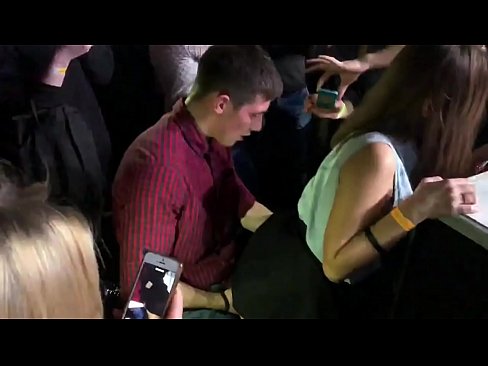 ❤️ ibalopo gidi ni a Russian nightclub. 18-odun-atijọ Russian girl ni anus ati obo buru jai ni a nightclub wa %yo.pornolemon.ru ❌️❤